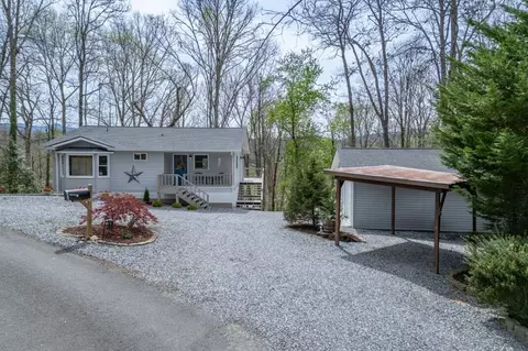 1682 Settlement Rd, Young Harris, GA 30582