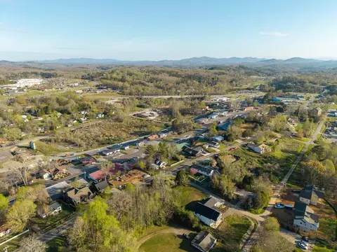 291 E Second St, Blue Ridge, GA 30513 photo 18