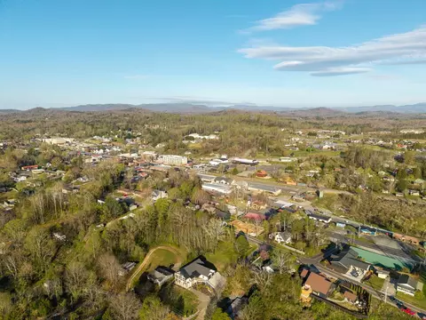 291 E Second St, Blue Ridge, GA 30513 photo 13