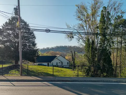 291 E Second St, Blue Ridge, GA 30513 photo 8