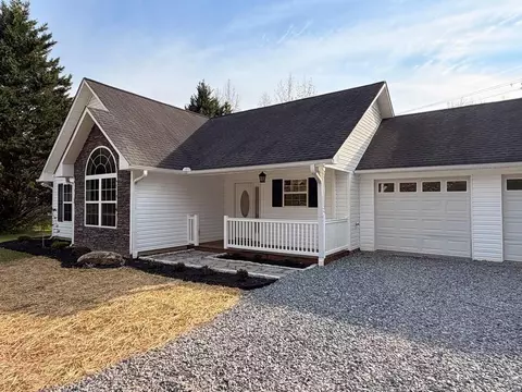 4333 Ada St, Blue Ridge, GA 30513