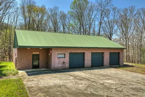 677 Barnes Chapel Rd, Blue Ridge, GA 30513