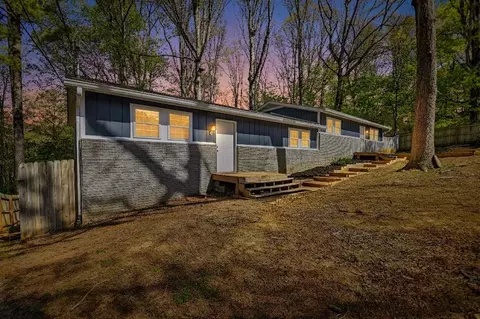 764 Hood Rd, Talking Rock, GA 30175