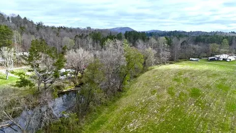 11 87 Ac Die Bend Rd, Murphy, NC 28906
