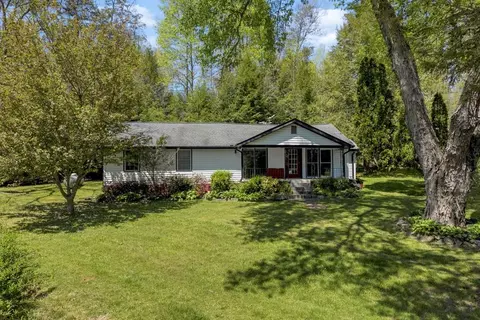 820 Ash Loop Rd, Blue Ridge, GA 30513