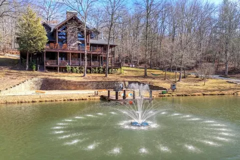 505 Old Salem Rd, Mineral Bluff, GA 30559