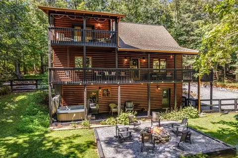 119 Summit St, Ellijay, GA 30540