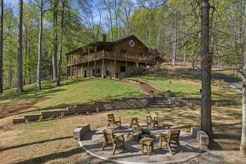 292 Hollyberry Cir, Hayesville, NC 28904