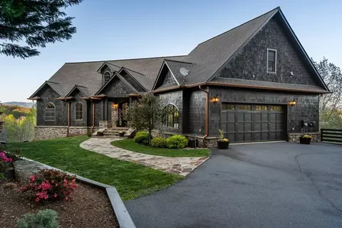 4431 Furman Gribble Rd, Young Harris, GA 30582