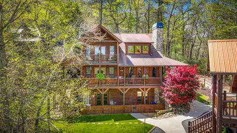 245 Davenport Mountain Rd, Blue Ridge, GA 30513