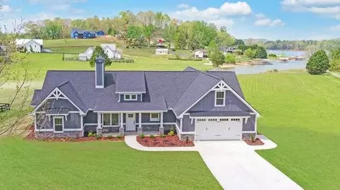 317 Bell Creek Cove Rd, Hiawassee, GA 30546