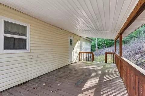 Exterior - 20 Bates Creek Rd, Murphy, NC 28906 photo 11 of 18