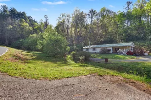 Exterior - 20 Bates Creek Rd, Murphy, NC 28906 photo 16 of 18