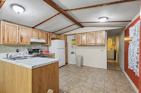 Kitchen - 20 Bates Creek Rd, Murphy, NC 28906 photo 1 of 2