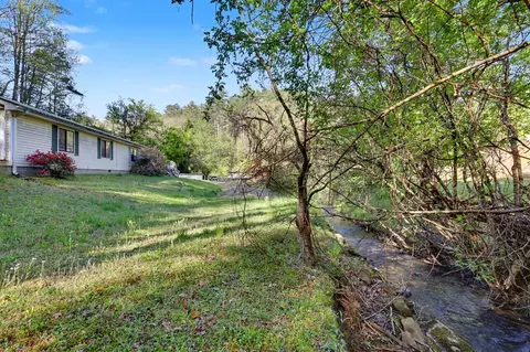 Exterior - 20 Bates Creek Rd, Murphy, NC 28906 photo 12 of 18
