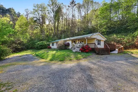 20 Bates Creek Rd, Murphy, NC 28906