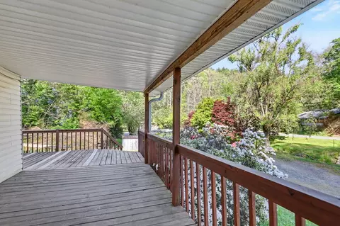 Exterior - 20 Bates Creek Rd, Murphy, NC 28906 photo 9 of 18