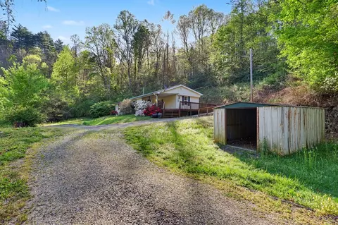 Exterior - 20 Bates Creek Rd, Murphy, NC 28906 photo 4 of 18