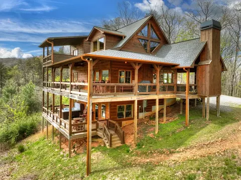 346 Spirit Mountain Rd, Blue Ridge, GA 30513