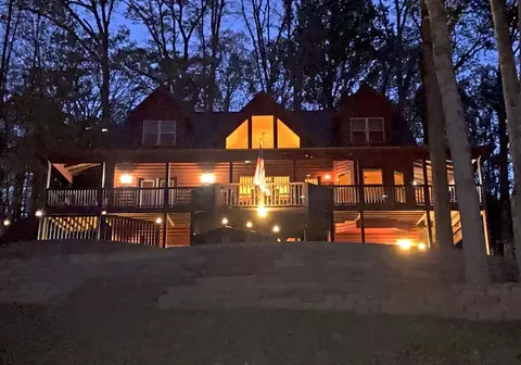 1929 Lakeview Summit Dr, Young Harris, GA 30582