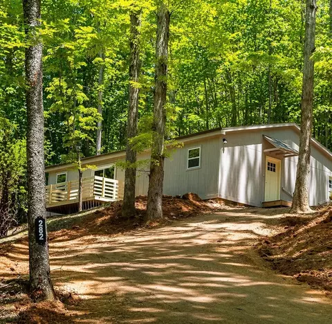 282 Armor Way N, Ellijay, GA 30540