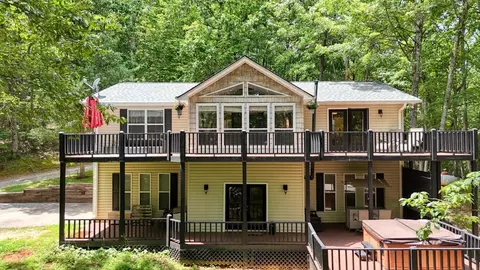70 Martys Dr, Blairsville, GA 30512