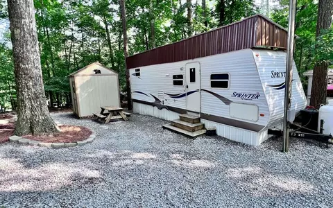 171 10th St, Ellijay, GA 30540