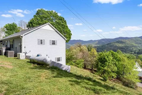 Exterior - 619 Pounding Mill Loop, Hayesville, NC 28904 photo 10 of 16