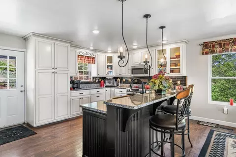 Kitchen - 619 Pounding Mill Loop, Hayesville, NC 28904 photo 4 of 7