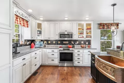 Kitchen - 619 Pounding Mill Loop, Hayesville, NC 28904 photo 2 of 7