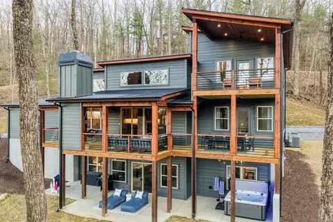 1160 Mangums Trl, Blue Ridge, GA 30513