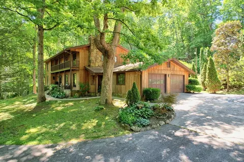 192 Brookwood Dr, Blairsville, GA 30512
