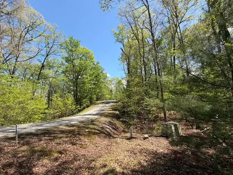 16 Christian Crossing, Morganton, GA 30560