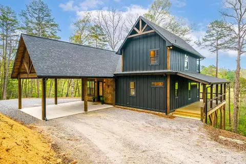 250 Wolf Creek Cir, Mineral Bluff, GA 30559