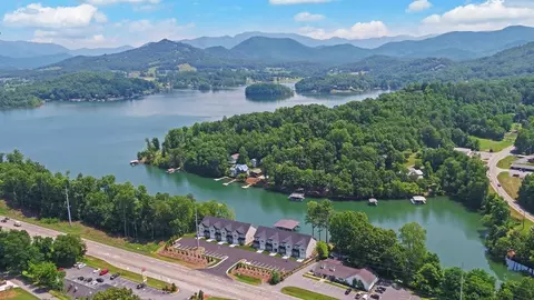 776 N Main St, Hiawassee, GA 30546