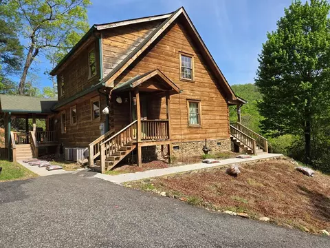 586 Laurel Haven Rd, Hayesville, NC 28904