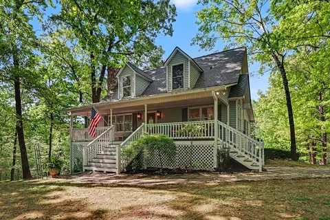 1136 Timber Ridge Ln, Ellijay, GA 30540