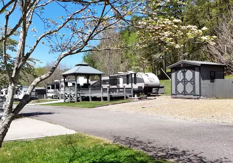 98 Heavenly Dr, Blairsville, GA 30512