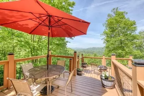 238 Ridge View Ln, Hayesville, NC 28904
