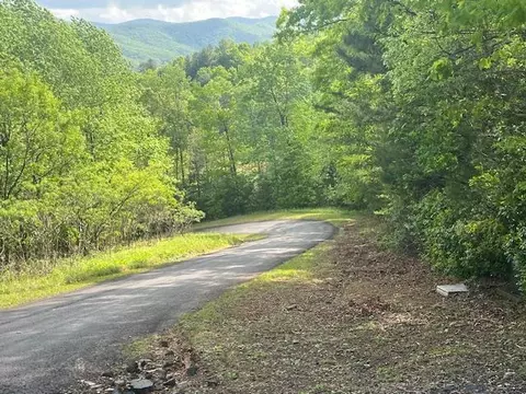 1515 A Highlandshigh Tower, Hiawassee, GA 30546