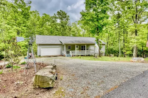 110 Hampton Rd, Morganton, GA 30560