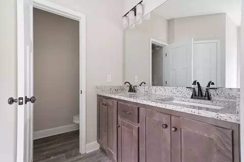 Bath - 269 Firetower Rd, Jasper, GA 30143 photo 1 of 4