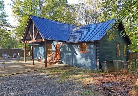 373 Scrougetown Rd, Ellijay, GA 30536