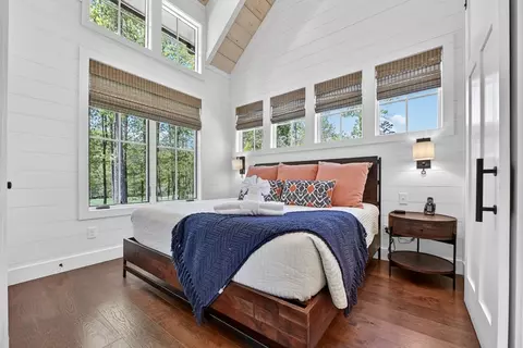 Bedroom - Hc15 Old Toccoa Loop, Mineral Bluff, GA 30559 photo 1 of 3