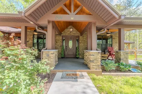 190 Galloway Dr, Hayesville, NC 28904