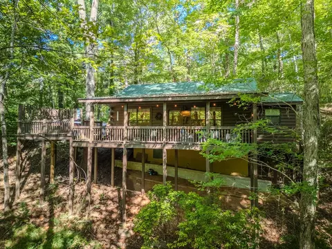 129 N Cherokee Dr, Blue Ridge, GA 30513