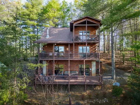 258 Dupont Dr, Blue Ridge, GA 30513