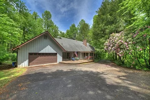 47 Harris Dr, Blue Ridge, GA 30513