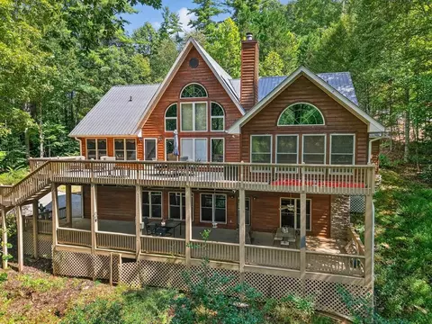 324 Cooper Creek Dr, Suches, GA 30572