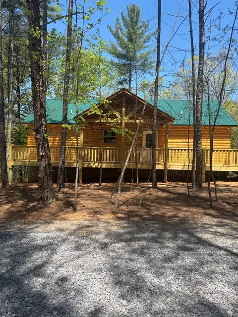94 Noelles Pass, Murphy, NC 28906